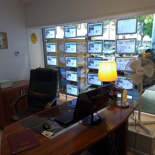  STEPHANE BLOT TRANSACTION : Office | CAEN (14000) | 59 m2 | 2 450 € 